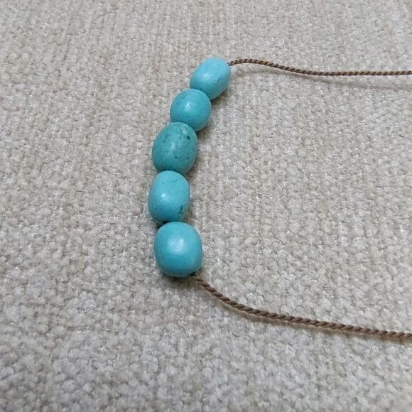 J. Mills Simple Kingman Turquoise Bead Necklace - Picture 4 of 5